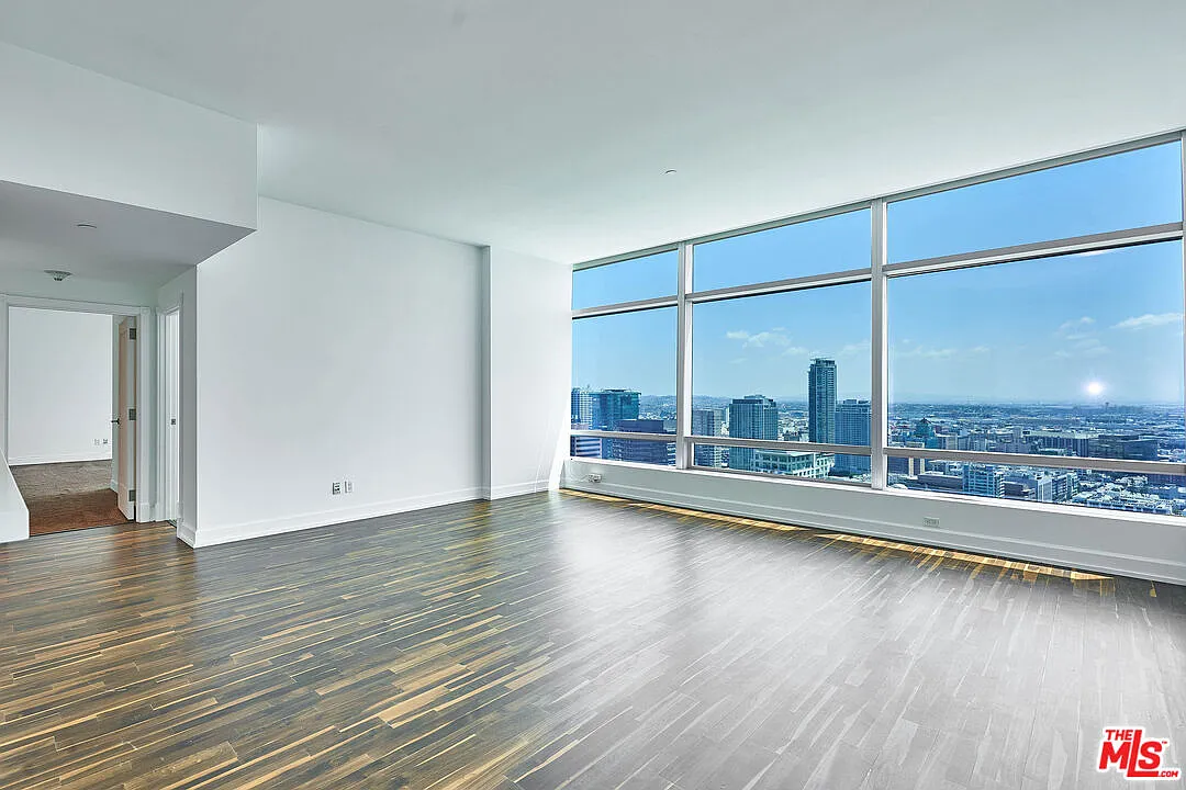 2 bed, 2.0 bath, 1580 sqft, $6,695 — Photo 2