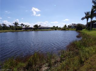 203 Redwood Rd, Rotonda West, FL 33947