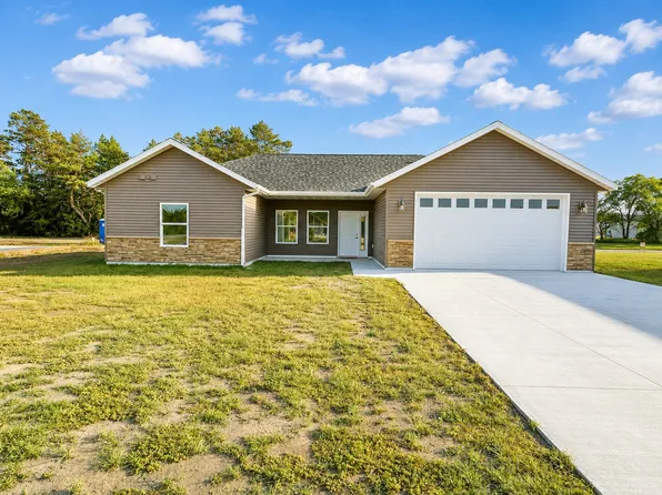707 Cherry Ln, Perham, MN 56573