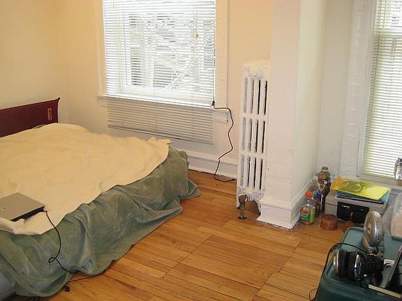 5th image of 3449 N Elaine Pl APT 206