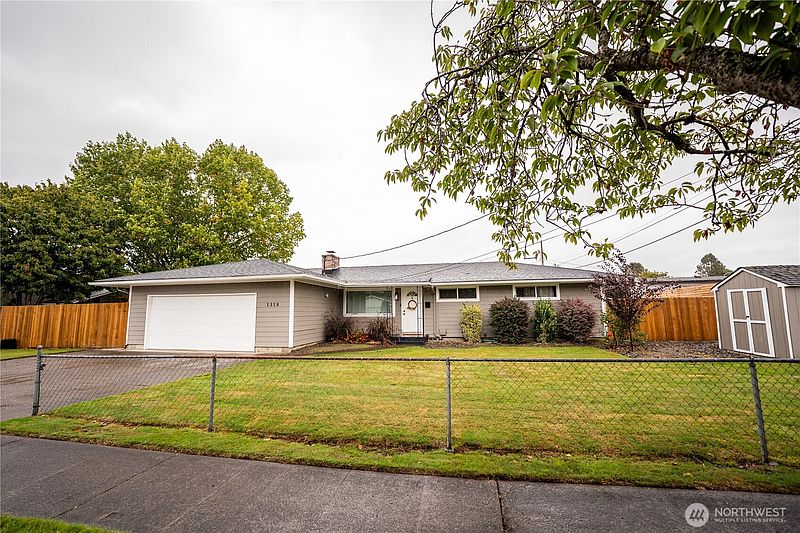 5th image of 1318 Midland Avenue