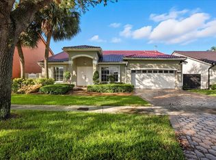 8994 NW 187th St, Hialeah, FL 33018