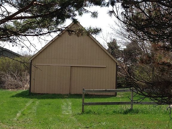 2nd image of 14001 Crest Ln