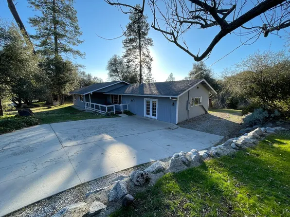 38742 Sierra Lakes Dr, Oakhurst, CA 93644