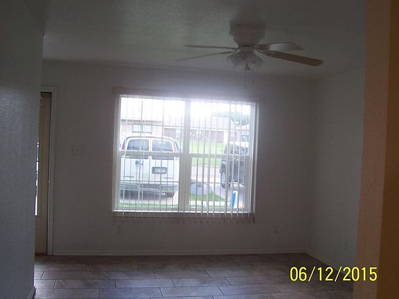 3rd image of 104 Lark St APT C