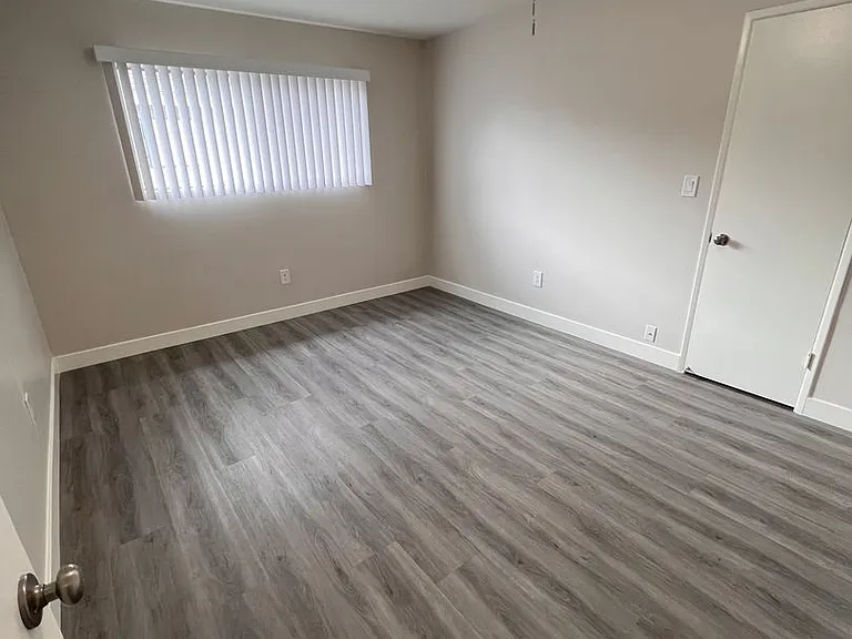 3115 Quartz Ln — Photo 11