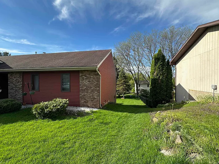 543 Mahogany Way — Photo 4