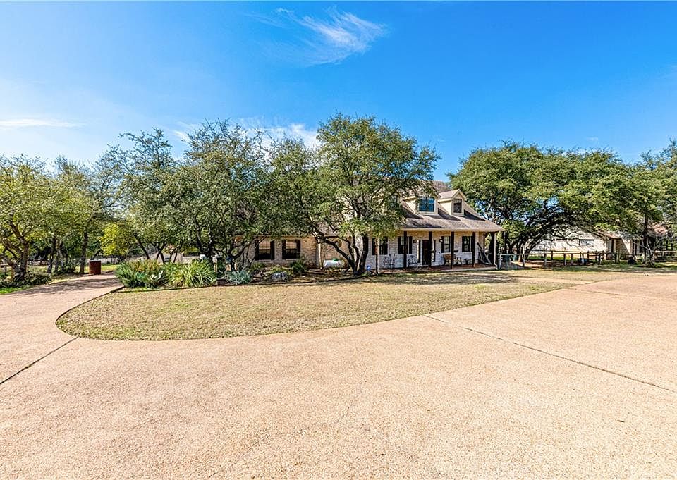 1st image of 607 N Canyonwood Dr