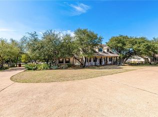607 N Canyonwood Dr, Dripping Springs, TX 78620