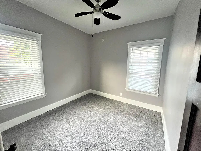 373 Linden Ave — Photo 9