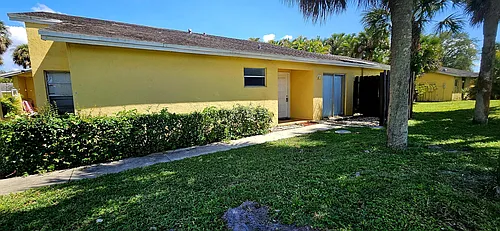 210 Sparrow Dr #4 Photo 1