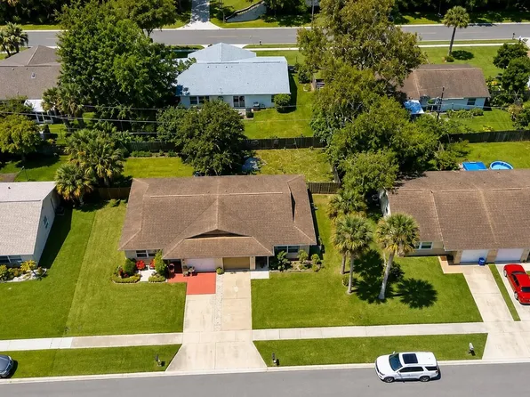 920 Boulder Dr, South Daytona, FL 32119