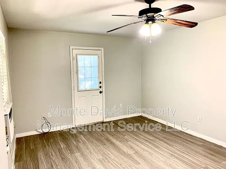 4708 Red River St #A — Photo 8