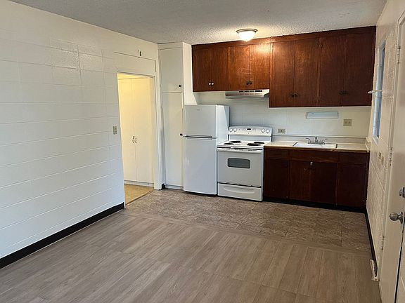 3rd image of 1475 Thurston Ave #13
