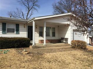 633 S Pam Ave, Saint Charles, MO 63301