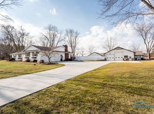 10110 Yawberg Rd, Grand Rapids, OH 43522