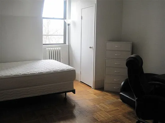 Rented by RC Realty Group of New York Inc | media 19