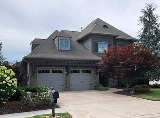 1017 Ironwood Ln, Loudon, TN 37774