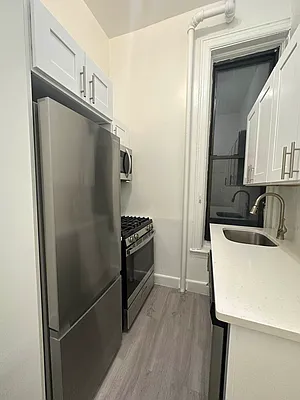 Rented by Peter R. Hungerford, LREB | media 19