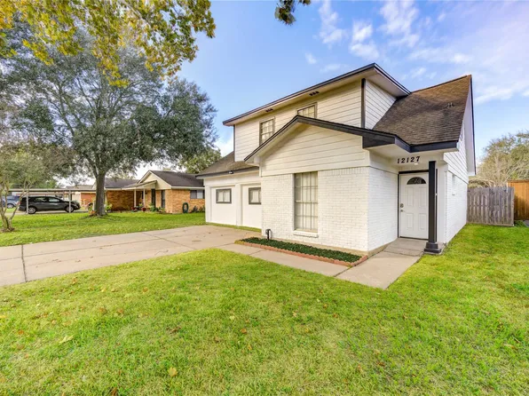 12127 Palmton St, Houston, TX 77034