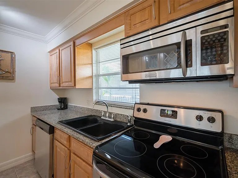 3360 S Osprey Ave #205B — Photo 11