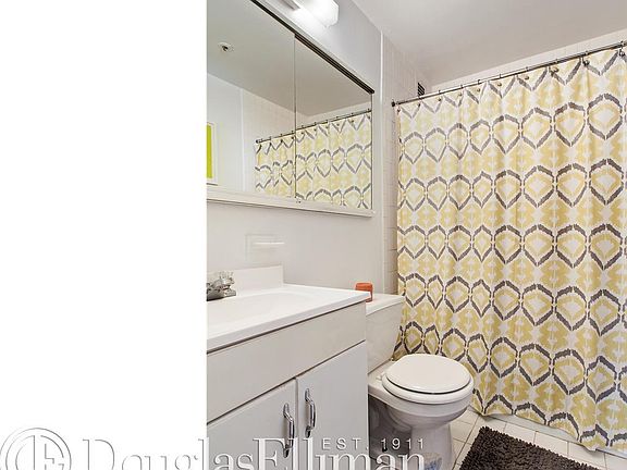 4th image of 67 E 11th St APT 420