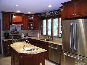 3rd image of 5 Waydale Dr