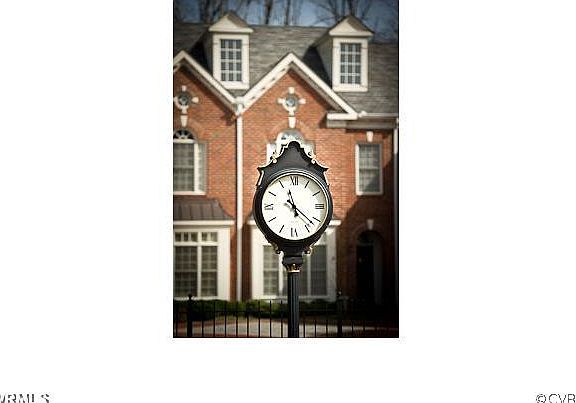 2nd image of 1008 Hyde Ln #X-1