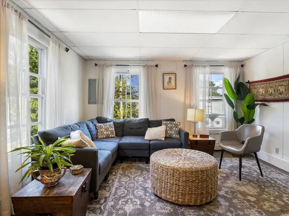 11 Washington Avenue, Saco, ME 04072