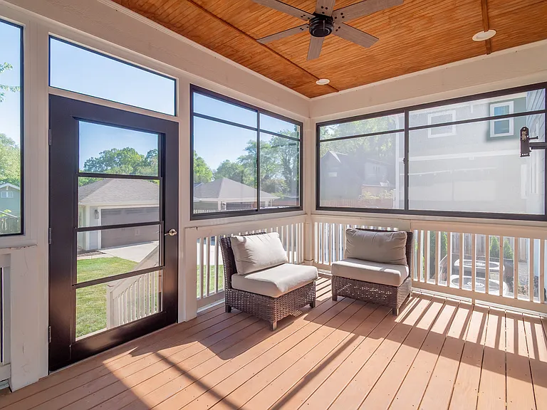 1005 State St — Photo 39