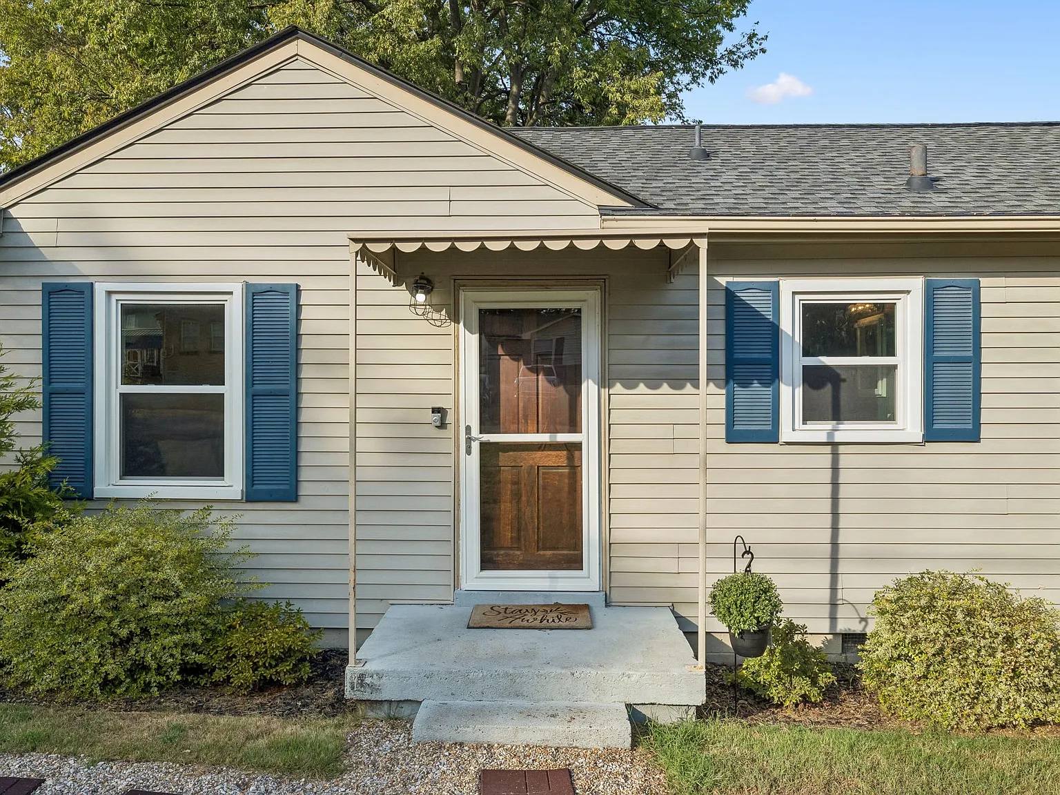 2 bed, 814 sqft, $2,400 — Photo 2
