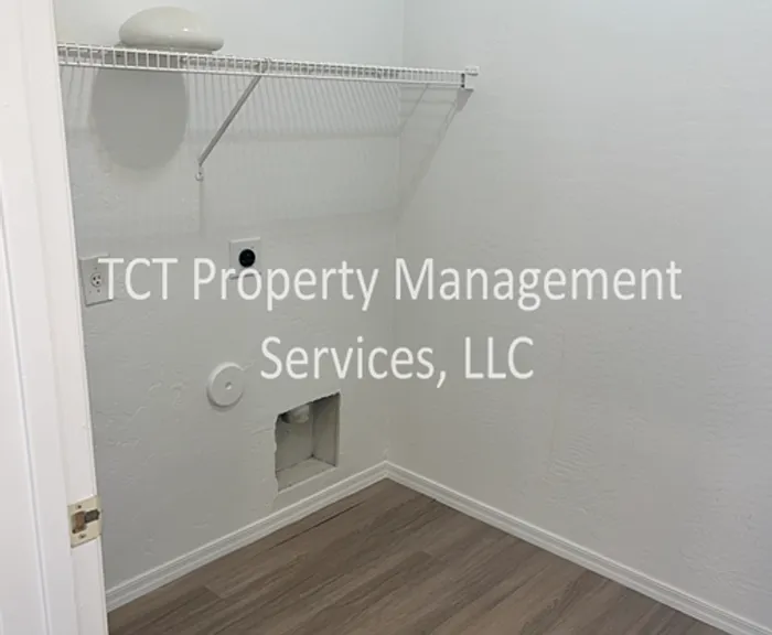 9136 W Cambridge Ave — Photo 9