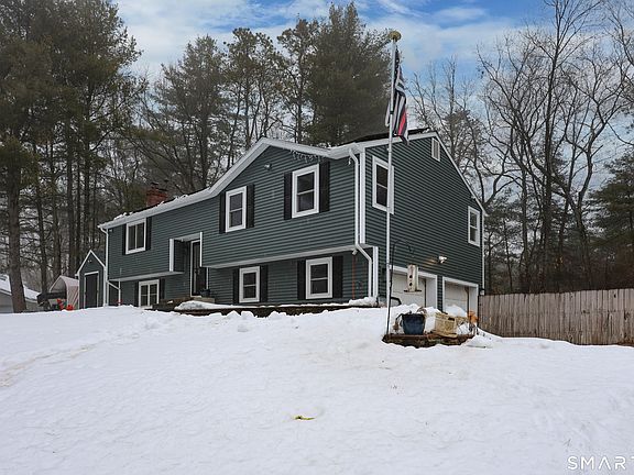 2nd image of 8 Old Field Road