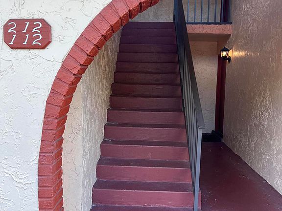 2nd image of 212 San Juan Cir #212