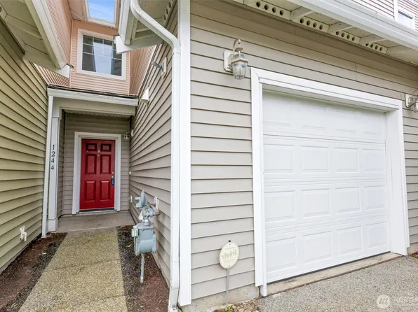 1244 S 51 Place NE, Auburn, WA 98002