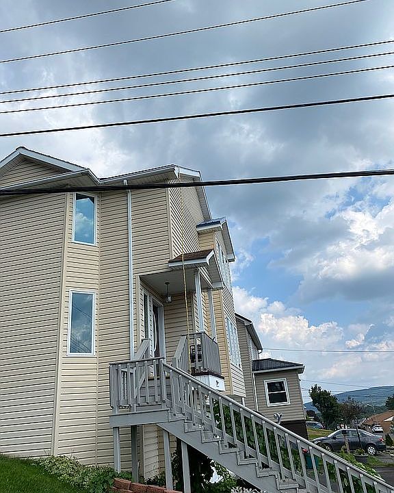 2nd image of 10 Barnard St