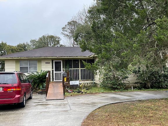 2nd image of 2225 Peach Dr