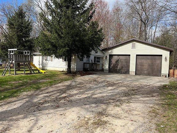 2nd image of 119 Forest Park Ct
