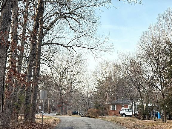 4th image of 2299 Horseshoe Farm Rd