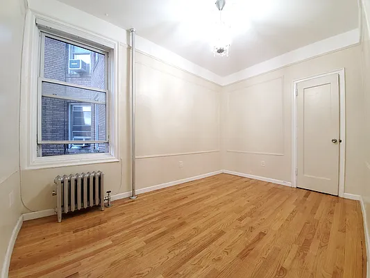 Rented by Esra Realty | media 4