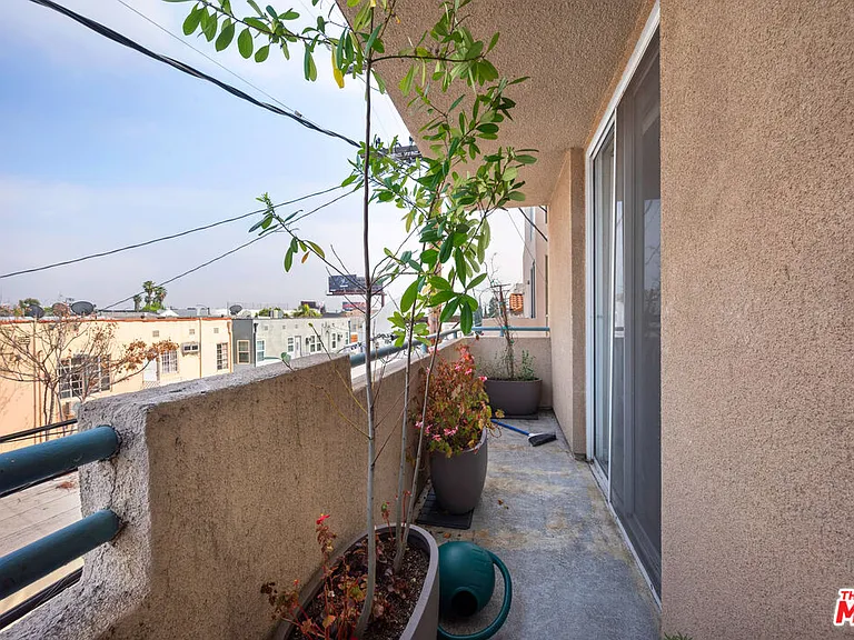 1200 S Corning St #201 — Photo 15