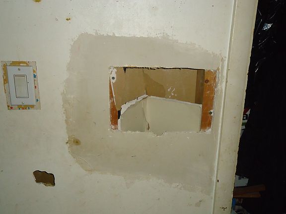 4th image of 1781 Highland Ave