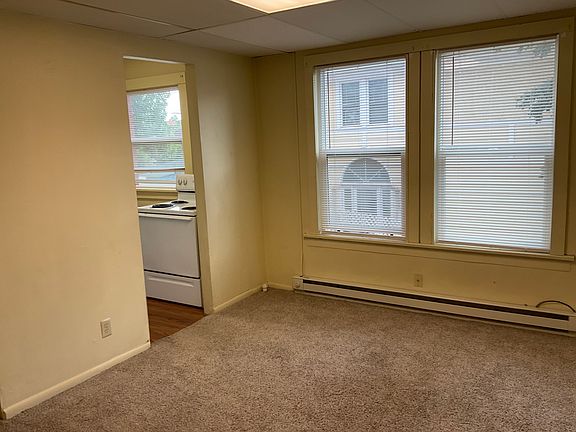 2nd image of 706 3rd Ave N