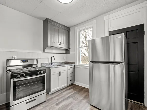 404-406 Boggs Ave, Pittsburgh, PA 15211