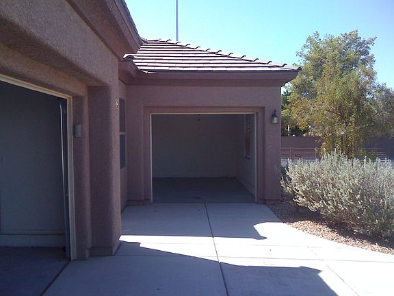 2nd image of 4074 Star Wind St