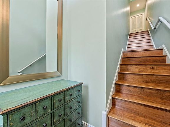 4th image of 8479 Abbington CIR #1221