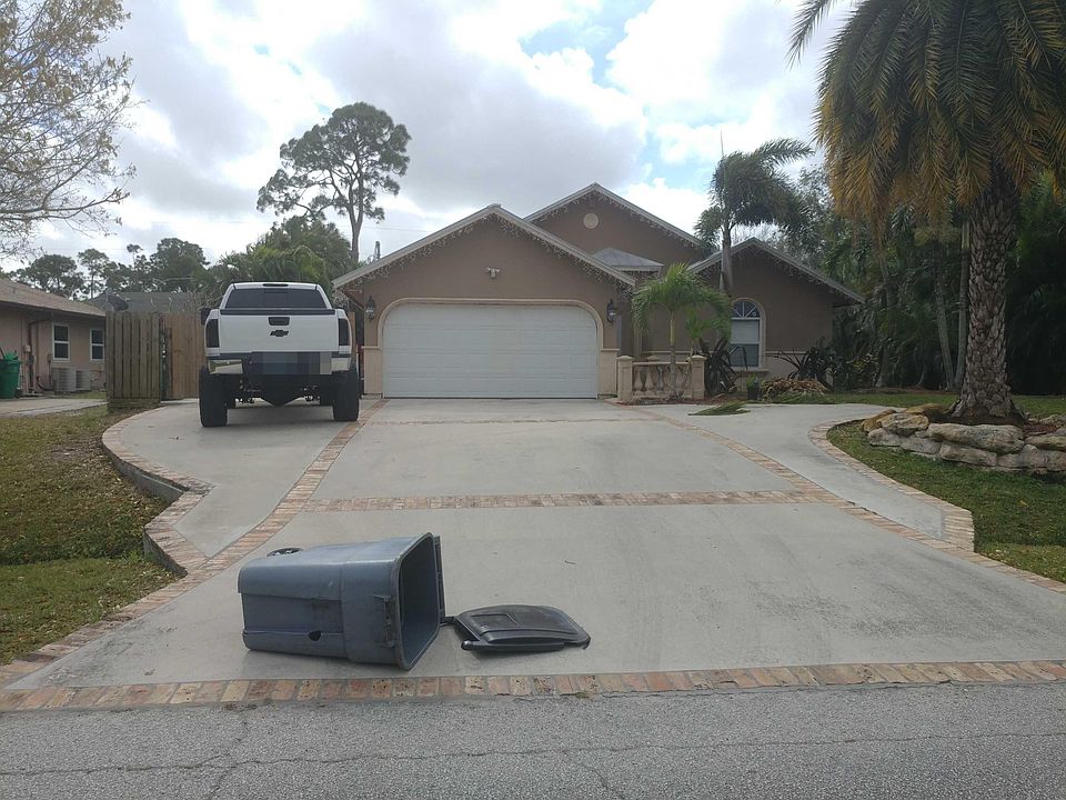 1st image of 674 SW Todd Ave