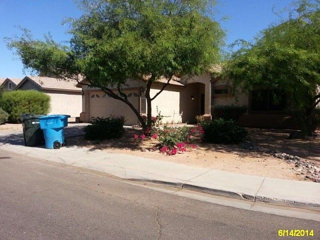 2nd image of 1438 E Huntington Dr