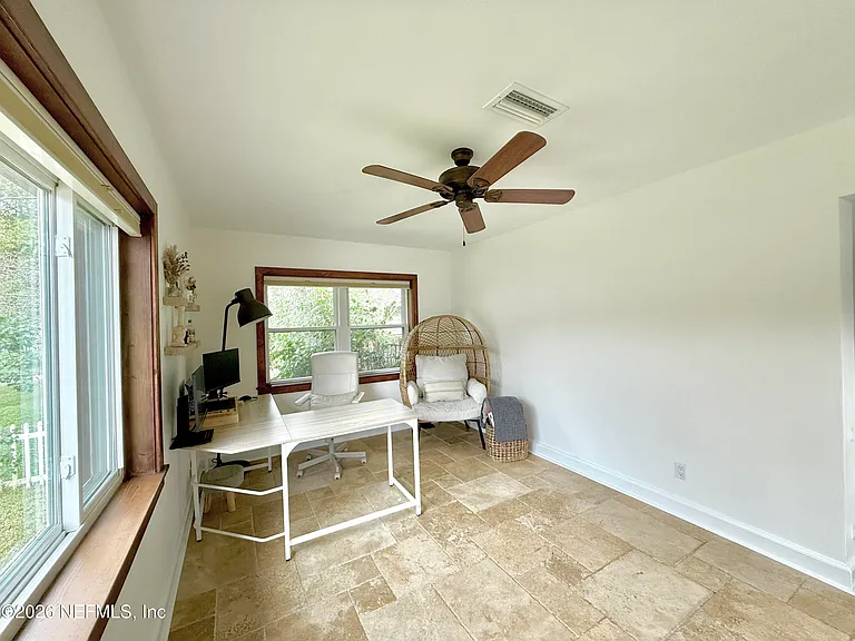 3756 Anderson St — Photo 7