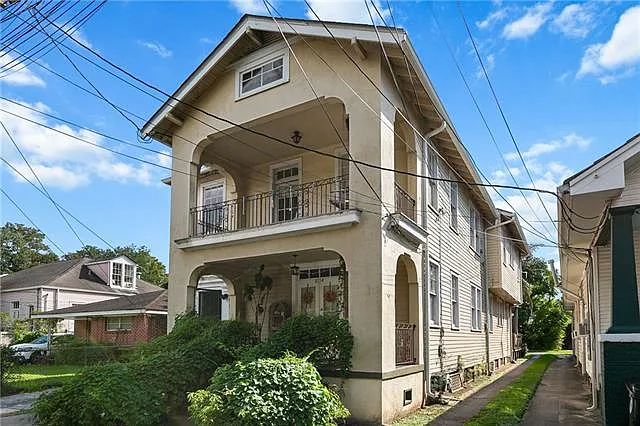 8114 Freret St